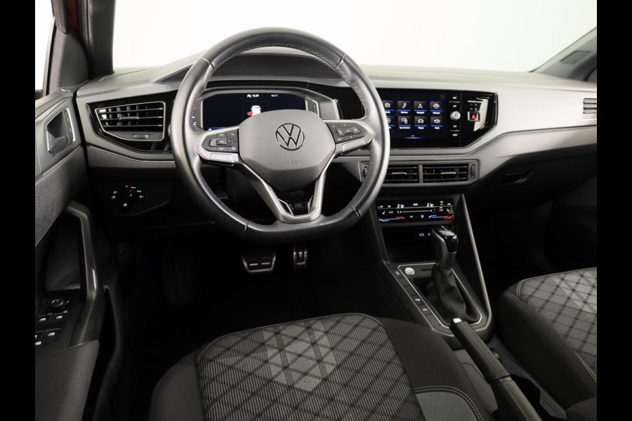 Volkswagen Polo r line business | 95 pk | automaat (DSG) | panoramadak | camera | stoelverwarming | keyless entry | 18 inch