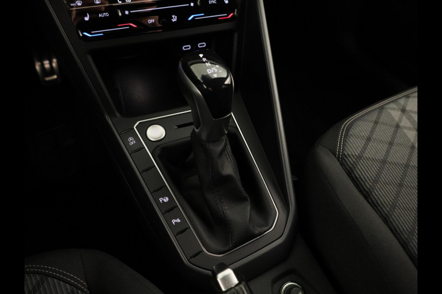Volkswagen Polo r line business | 95 pk | automaat (DSG) | panoramadak | camera | stoelverwarming | keyless entry | 18 inch