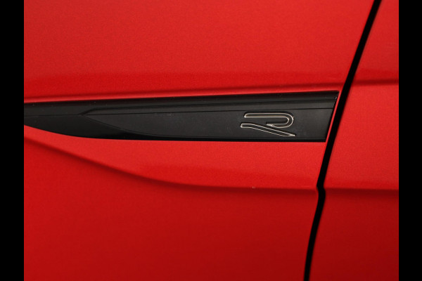 Volkswagen Polo r line business | 95 pk | automaat (DSG) | panoramadak | camera | stoelverwarming | keyless entry | 18 inch