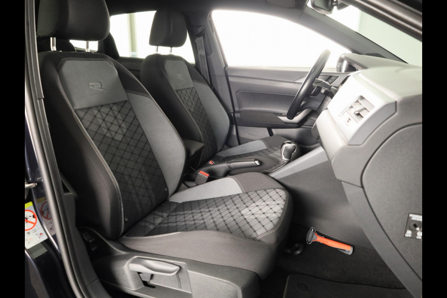 Volkswagen Taigo 1.0 TSI R-Line | DSG | Camera |Keyless | Navigatie | Carplay & Android Auto | Stoelverwarming |