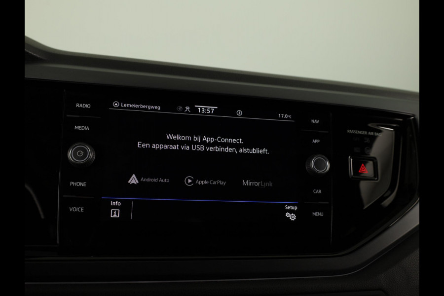 Volkswagen Taigo 1.0 TSI R-Line | DSG | Camera |Keyless | Navigatie | Carplay & Android Auto | Stoelverwarming |