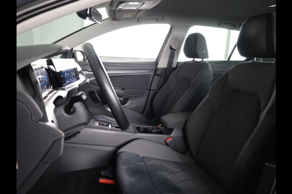 Volkswagen Golf 1.5 eTSI Style 130 PK | Automaat | Digitaal dashboard | Sportstoelen | Navigatie