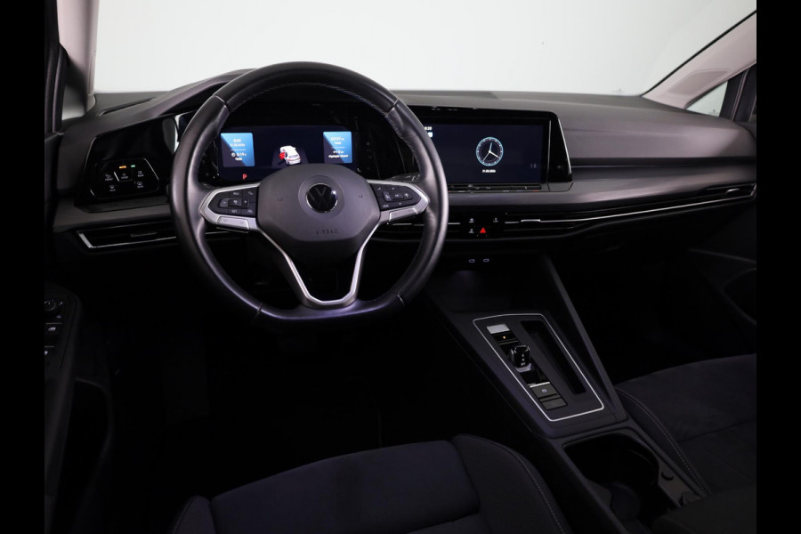 Volkswagen Golf 1.5 eTSI Style 130 PK | Automaat | Digitaal dashboard | Sportstoelen | Navigatie