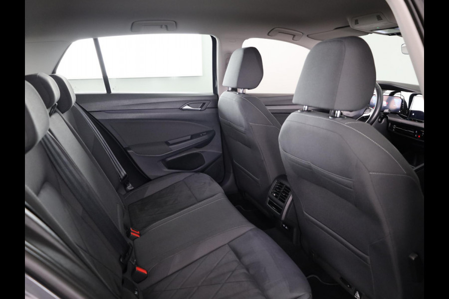 Volkswagen Golf 1.5 eTSI Style 130 PK | Automaat | Digitaal dashboard | Sportstoelen | Navigatie