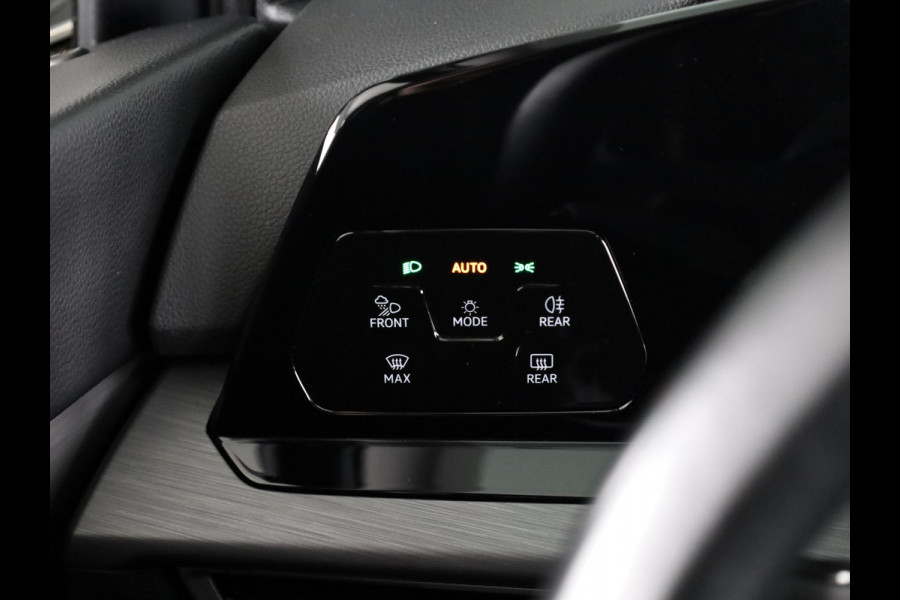 Volkswagen Golf 1.5 eTSI Style 130 PK | Automaat | Digitaal dashboard | Sportstoelen | Navigatie