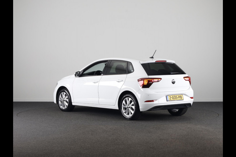 Volkswagen Polo 1.0 TSI Life Edition | Navigatie via App | Parkeersensoren | Achteruitrijcamera | Adaptieve cruise control | Stoelverwarming |