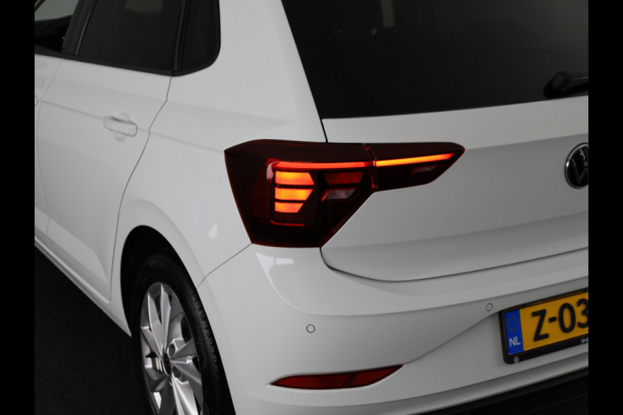 Volkswagen Polo 1.0 TSI Life Edition | Navigatie via App | Parkeersensoren | Achteruitrijcamera | Adaptieve cruise control | Stoelverwarming |