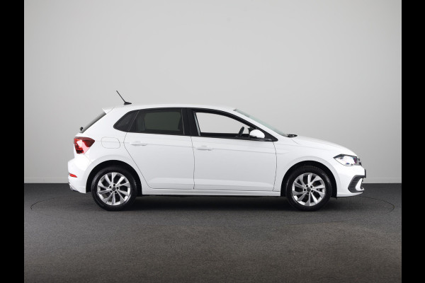 Volkswagen Polo 1.0 TSI Life Edition | Navigatie via App | Parkeersensoren | Achteruitrijcamera | Adaptieve cruise control | Stoelverwarming |