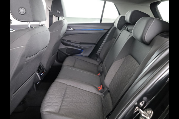 Volkswagen Golf 1.5 eHybrid Life Edition 204PK | Automaat | Camera | Extra getint glas | verlengde garantie