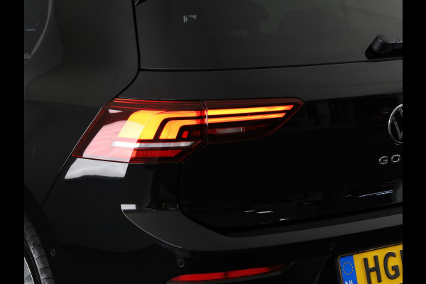 Volkswagen Golf 1.5 eHybrid Life Edition 204PK | Automaat | Camera | Extra getint glas | verlengde garantie