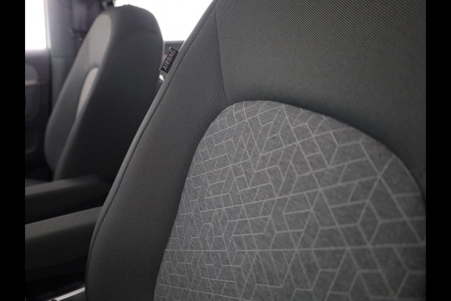 Volkswagen ID. Buzz Pro 86 kWh LWB 7p. 285PK | SOH 98% | Camera | Navigatie | 7 persoons | Extra getint glas