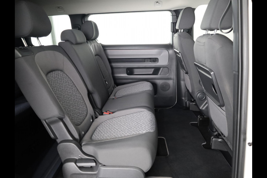 Volkswagen ID. Buzz Pro 86 kWh LWB 7p. 285PK | SOH 98% | Camera | Navigatie | 7 persoons | Extra getint glas