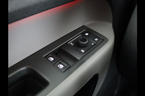Volkswagen ID. Buzz Pro 86 kWh LWB 7p. 285PK | SOH 98% | Camera | Navigatie | 7 persoons | Extra getint glas
