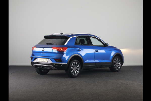 Volkswagen T-Roc 1.0 TSI Style Business 110 PK | Navigatie | Parkeersensoren | Camera | Digitaal dashboard