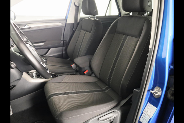 Volkswagen T-Roc 1.0 TSI Style Business 110 PK | Navigatie | Parkeersensoren | Camera | Digitaal dashboard
