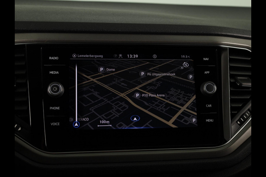 Volkswagen T-Roc 1.0 TSI Style Business 110 PK | Navigatie | Parkeersensoren | Camera | Digitaal dashboard