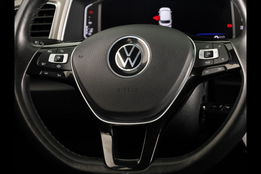 Volkswagen T-Roc 1.0 TSI Style Business 110 PK | Navigatie | Parkeersensoren | Camera | Digitaal dashboard