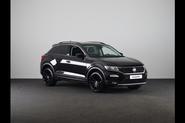 Volkswagen T-Roc 1.0 TSI Style | Parkeersensoren (Park assist) | Adaptieve cruise control | Carplay & Android auto |