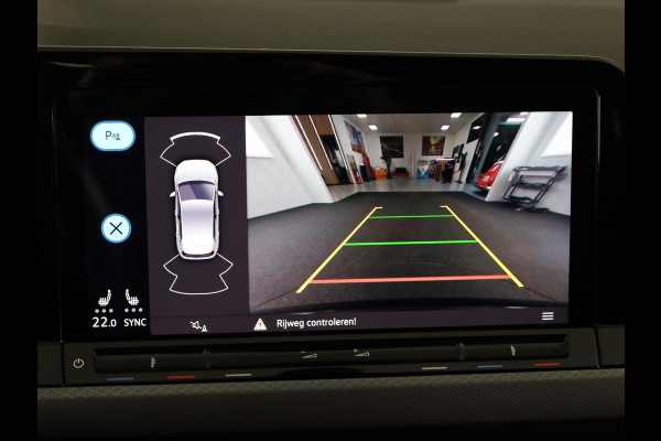 Volkswagen Golf 1.0 eTSI Life Active 110PK DSG | Navigatie | achteruitrijcamera | LED plus | 17" LM velgen |