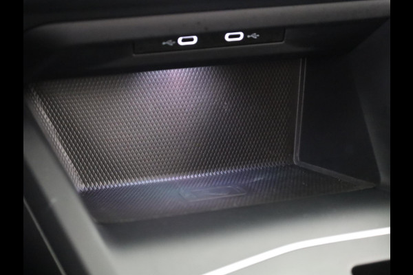 Volkswagen Golf 1.0 eTSI Life Active 110PK DSG | Navigatie | achteruitrijcamera | LED plus | 17" LM velgen |
