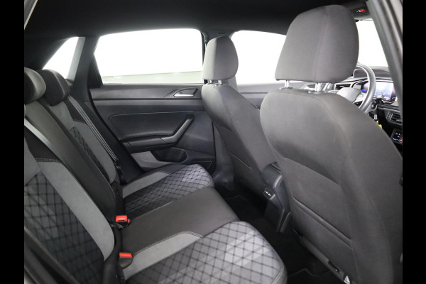 Volkswagen Polo 1.0 TSI R-Line 95 pk | Navigatie via App | Parkeersensoren | Adaptieve cruise control | LED koplampen | Apple Carplay/Android Auto | R-Line |