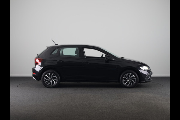 Volkswagen Polo 1.0 TSI Life 95 PK | Navigatie via app | Parkeersensoren | Digitaal dashboard