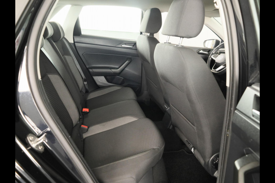 Volkswagen Polo 1.0 TSI Life 95 PK | Navigatie via app | Parkeersensoren | Digitaal dashboard