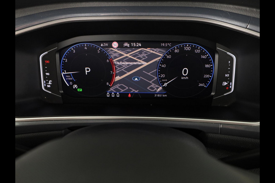 Volkswagen T-Roc 1.5 TSI Style 150 PK DSG | Panorama dak | Keyless entry/start | Matrix koplampen | Stoelverwarming | 18" LM velgen |