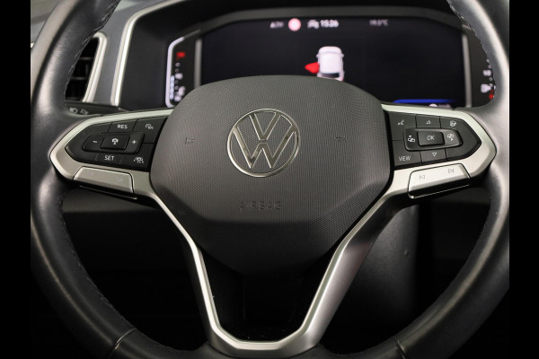 Volkswagen T-Roc 1.5 TSI Style 150 PK DSG | Panorama dak | Keyless entry/start | Matrix koplampen | Stoelverwarming | 18" LM velgen |