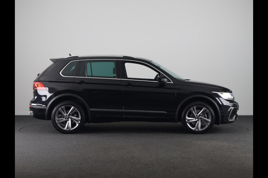Volkswagen Tiguan 1.4 TSI eHybrid R-Line Business 245PK PHEV | 360 graden camera | Stoel- en stuurverwarming | Multimedia Plus | Assistentie pakket