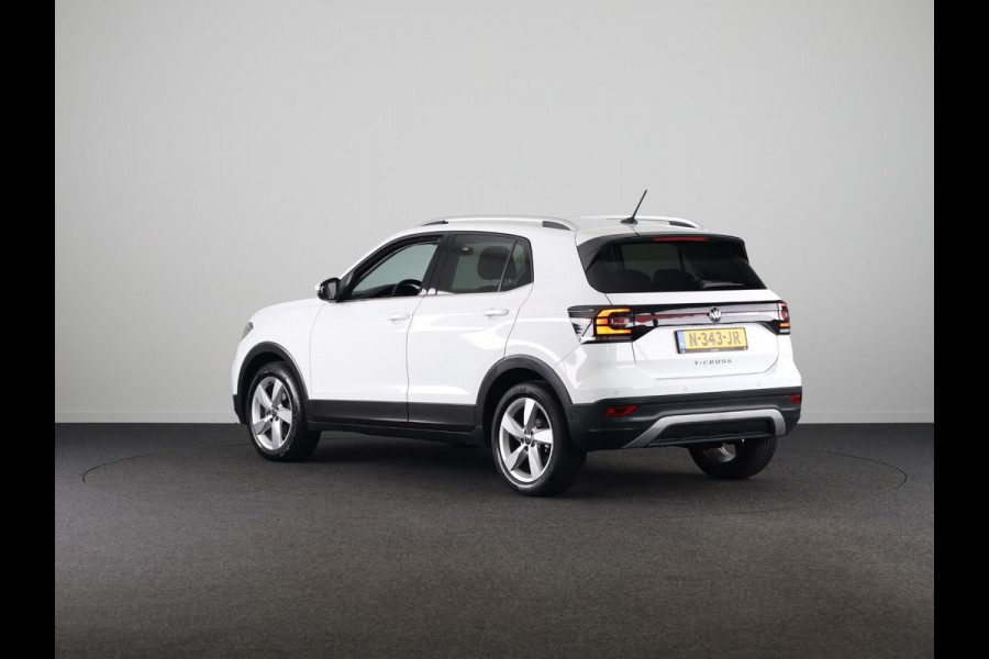 Volkswagen T-Cross 1.0 TSI Style 110 pk Automaat (DSG) | Navigatie | Parkeersensoren | Adaptieve cruise control | Apple Carplay/Android Auto | Voll. digitaal instrumentenpaneel |