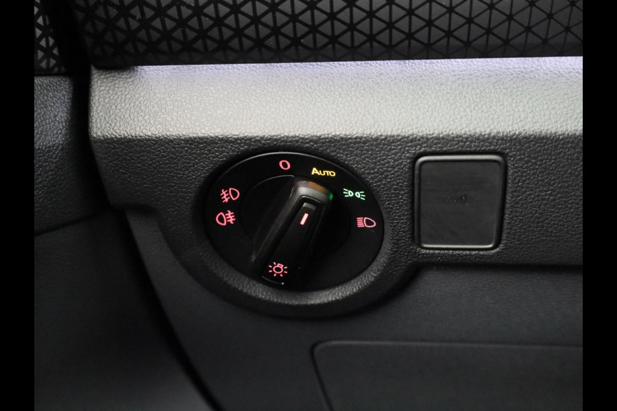 Volkswagen T-Cross 1.0 TSI Style 110 pk Automaat (DSG) | Navigatie | Parkeersensoren | Adaptieve cruise control | Apple Carplay/Android Auto | Voll. digitaal instrumentenpaneel |