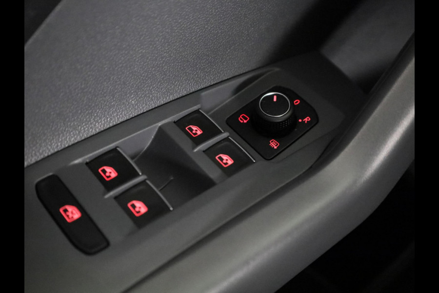 Volkswagen T-Cross 1.0 TSI Style 110 pk Automaat (DSG) | Navigatie | Parkeersensoren | Adaptieve cruise control | Apple Carplay/Android Auto | Voll. digitaal instrumentenpaneel |