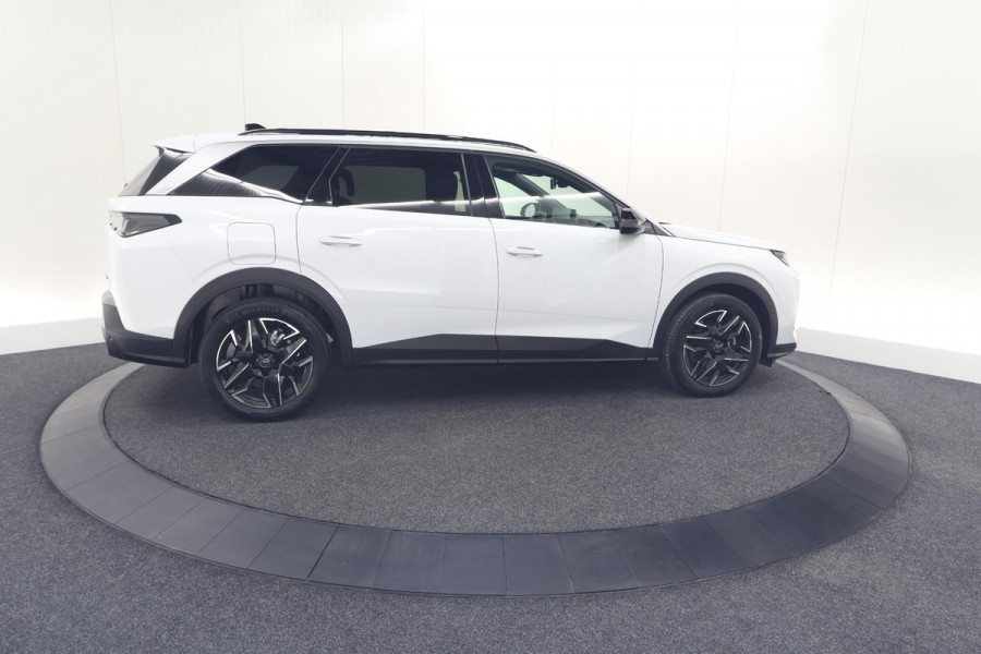 Peugeot 5008 Hybrid 136 e-DCS6 Allure | 7 Zitplaatsen | Camera | Stoelverwarming | Panoramic Navigation pack
