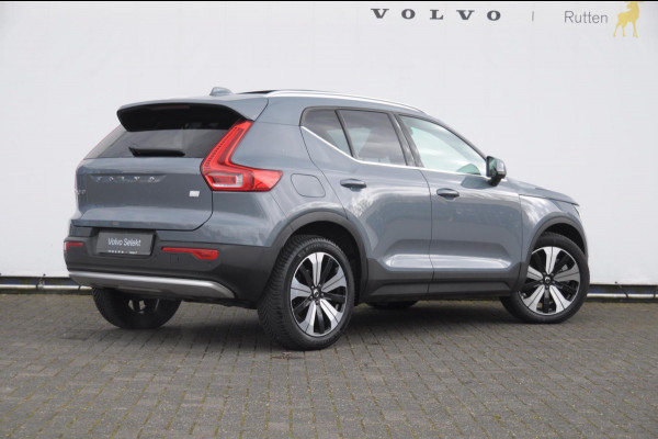 Volvo XC40 T4 211PK Automaat Ultimate Bright / Panoramadak/ Elektrische stoelen met geheugen/ Elektrische achterklep/ Parkeersensoren met 360 Camera/ Stoel en stuurwielverwarming/ Mistlampen/ Luxe bekleding/ /19" Velgen/ Harman kardon audio/ Apple carplay