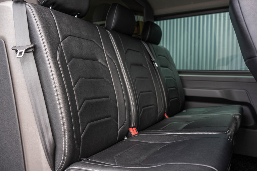 Volkswagen Transporter T6.1 2.0 TDI L2H1 | DC | Bulli | 200PK | Leder | Carplay | Virtual | Adapt Cruise