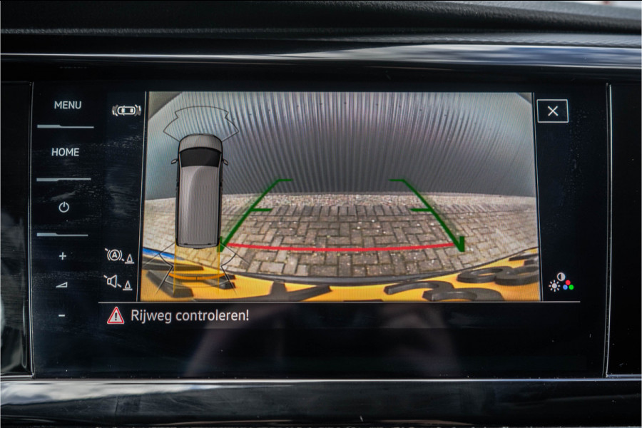 Volkswagen Transporter T6.1 2.0 TDI L2H1 | DC | Bulli | 200PK | Leder | Carplay | Virtual | Adapt Cruise