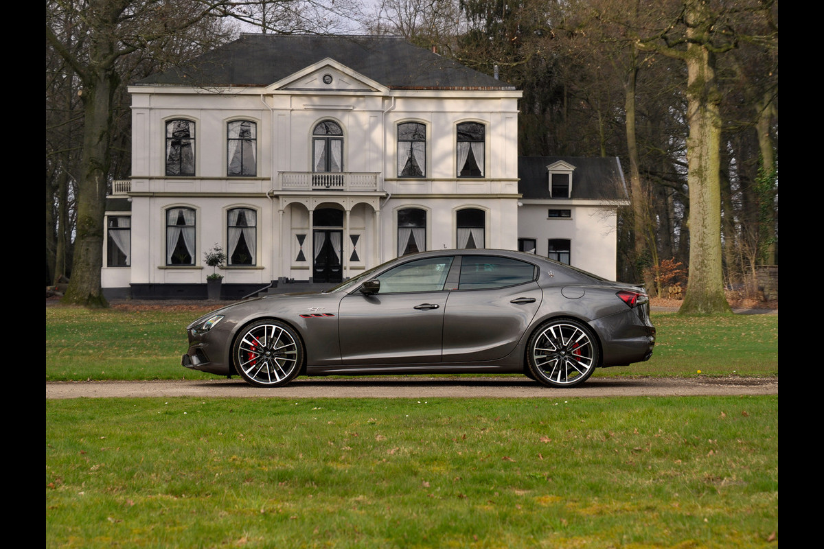 Maserati Ghibli Trofeo 3.8 V8 580pk | Atelier int. | 1e eigenaar | Stoelventilatie