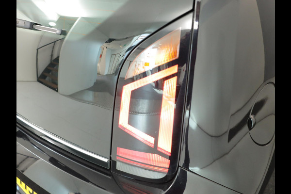 Volkswagen up! 1.0 BMT high up! 60pk| airco | Parksensors| 15' LM-velgen| navi via telefoon