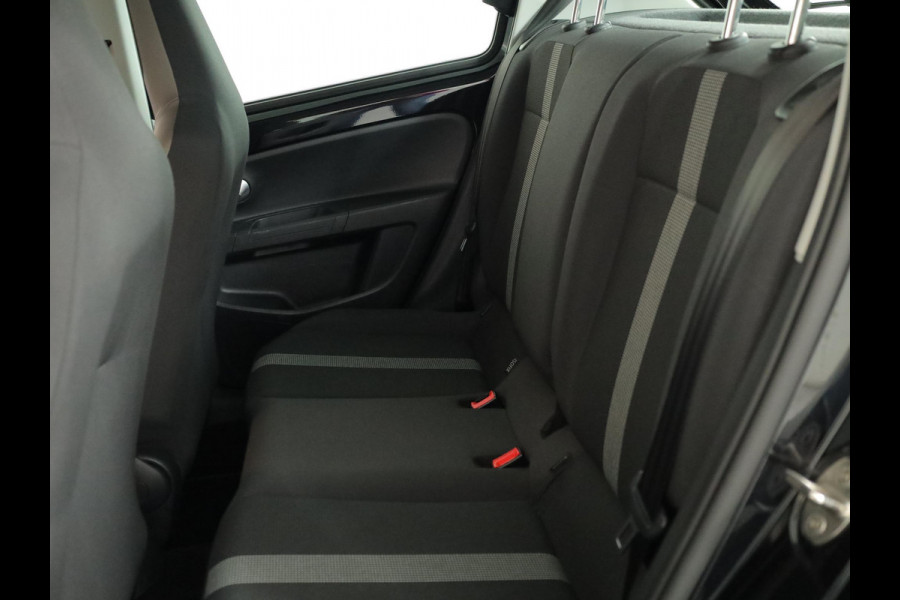Volkswagen up! 1.0 BMT high up! 60pk| airco | Parksensors| 15' LM-velgen| navi via telefoon