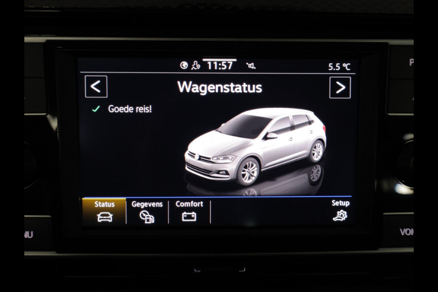 Volkswagen Polo 1.0 TSI Life 95 PK | Navigatie via app | Parkeersensoren voor en achter | LM velgen |