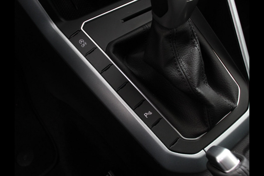 Volkswagen Polo 1.0 TSI Life DSG Goal | Navigatie | Apple Carplay/Android Auto | Climate Control | Parkeer sensoren | digitaal dashboard | Adaptive Cruise Control | Stoelverwarming