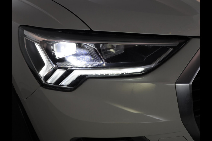 Audi Q3 35 TFSI Business Edition 150pk S-tronic | 18'LM-velgen| Navigatie | verwarmde voorstoelen | Adaptive cruise controle