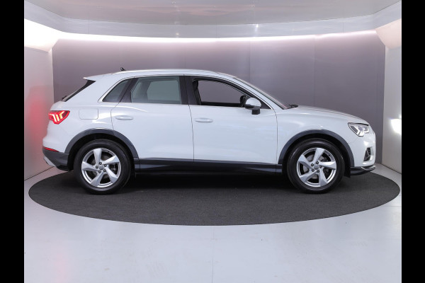 Audi Q3 35 TFSI Business Edition 150pk S-tronic | 18'LM-velgen| Navigatie | verwarmde voorstoelen | Adaptive cruise controle