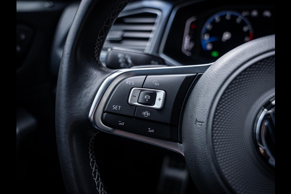 Volkswagen T-Roc 1.5 TSI Sport Business R - 3x R-Line l Pano l Beats l ACC l Auto Carplay