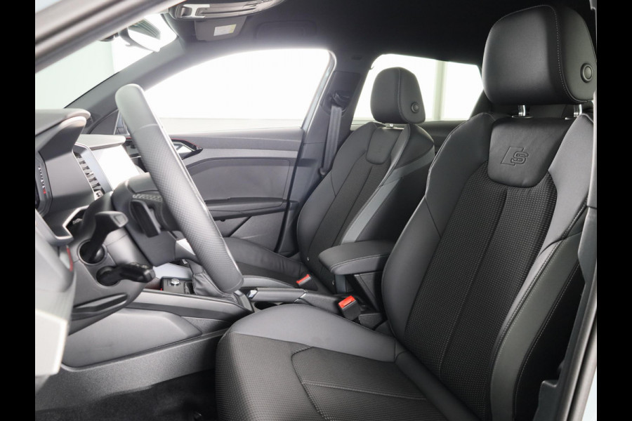 Audi A1 Sportback 40 TFSI S Line 207pk | Led koplampen | 18 inch Lichtmetalen velgen | Sportstoelen | Stoelverwarming | Navigatie
