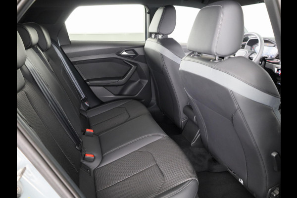 Audi A1 Sportback 40 TFSI S Line 207pk | Led koplampen | 18 inch Lichtmetalen velgen | Sportstoelen | Stoelverwarming | Navigatie
