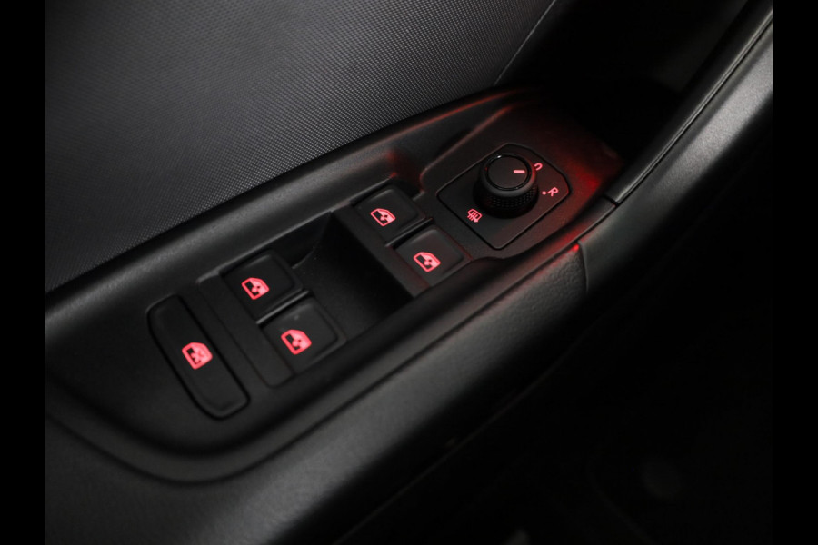 Audi A1 Sportback 40 TFSI S Line 207pk | Led koplampen | 18 inch Lichtmetalen velgen | Sportstoelen | Stoelverwarming | Navigatie