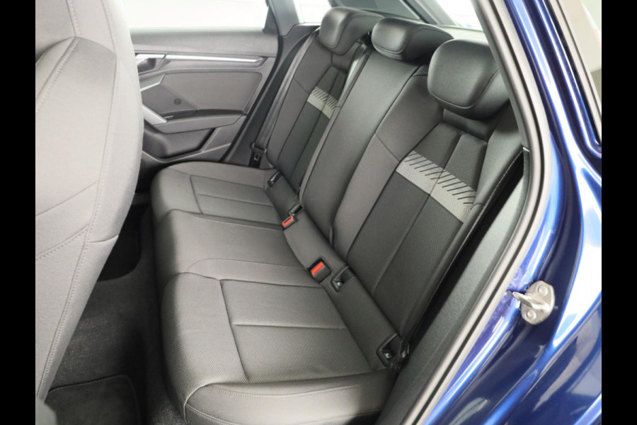 Audi A3 Sportback 40 TFSI e Advanced edition 204PK | Adaptive cruise control | Sportstoelen | Smartphone Interface