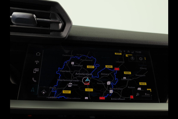 Audi A3 Sportback 45 TFSI e S edition Competition 245pk | Navigatie | Parkeercamera | Adaptieve cruise controle | Stoelverwarming